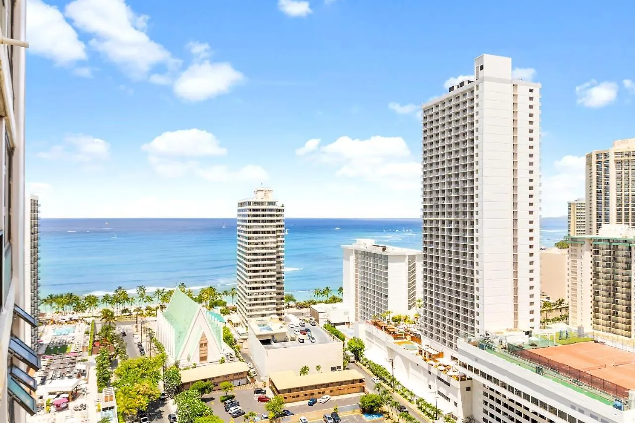 Gorgeous Condo With Ocean View, Near Beach, Free Parking Honolulu Apartment