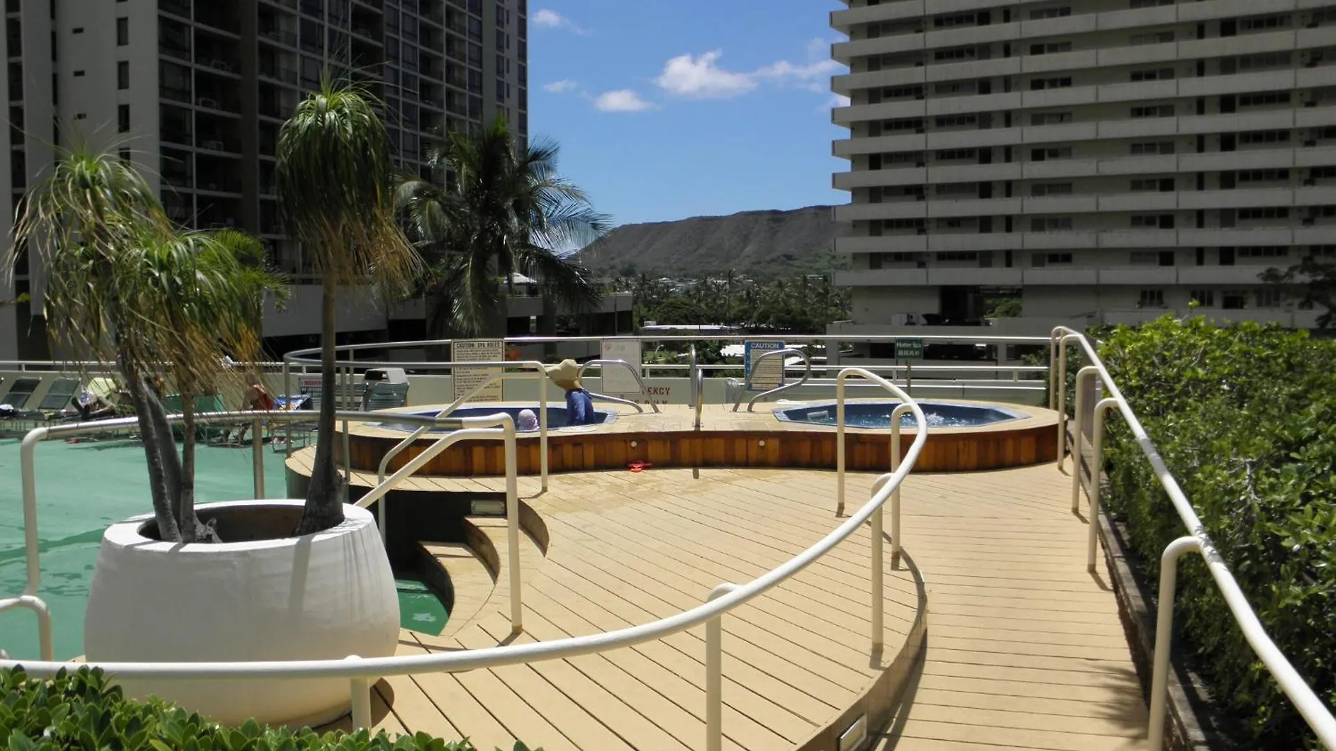Apartment Gorgeous Condo With Ocean View, Near Beach, Free Parking Honolulu